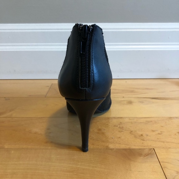RW & CO. Black Heeled Booties - Picture 4 of 7